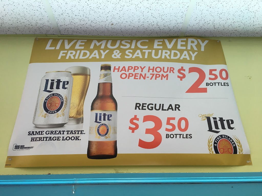 Cocomo Joes Beach Bar & Grill | restaurant | 404 Laskin Rd, Virginia Beach, VA 23451, USA | 7574220008 OR +1 757-422-0008