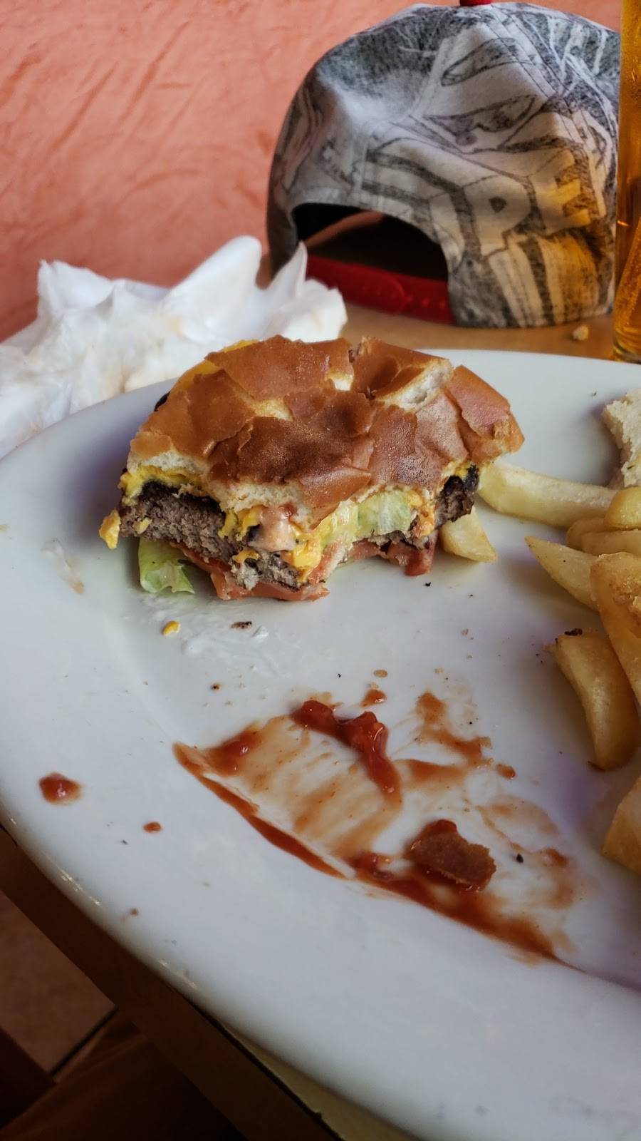 El Nuevo San Salvador | restaurant | 5230 Santa Monica Blvd, Los Angeles, CA 90029, USA | 3236651772 OR +1 323-665-1772