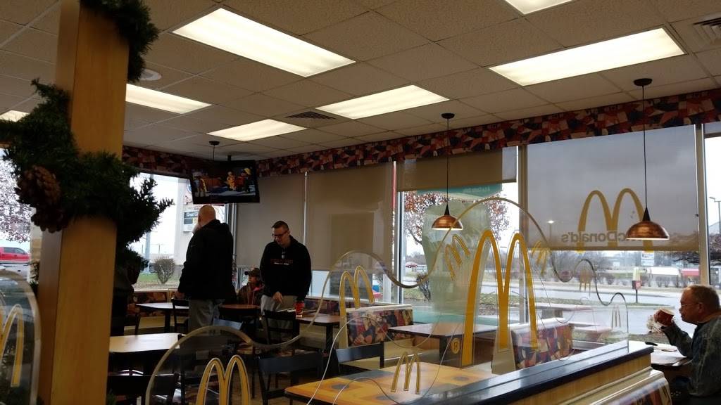 McDonalds | cafe | 2252 US-31 S, Greenwood, IN 46143, USA | 3178832563 OR +1 317-883-2563