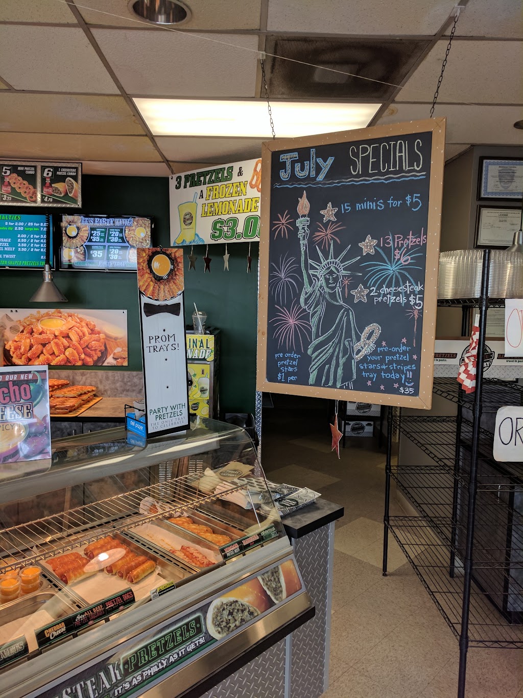 Philly Pretzel Factory | bakery | 1506 Lincoln Hwy, Langhorne, PA 19047, USA | 2157576060 OR +1 215-757-6060