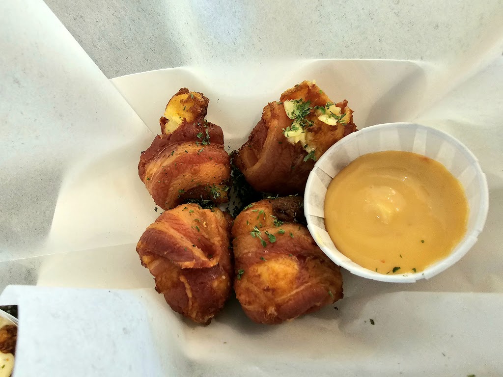 Battered Up | restaurant | 40820 Winchester Rd Unit FC06, Temecula, CA 92591, USA | 9514012051 OR +1 951-401-2051