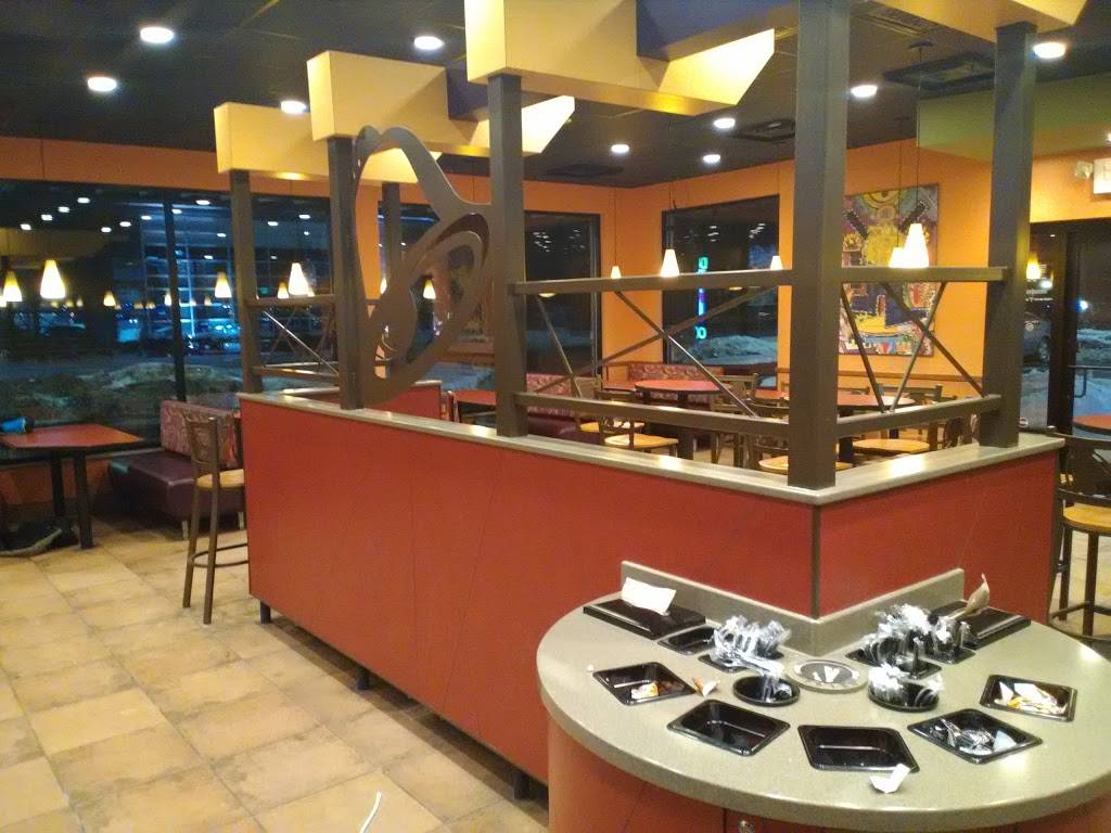 Taco Bell | meal takeaway | 24705 West 12 Mile Road, Southfield, MI 48034, USA | 2483562134 OR +1 248-356-2134