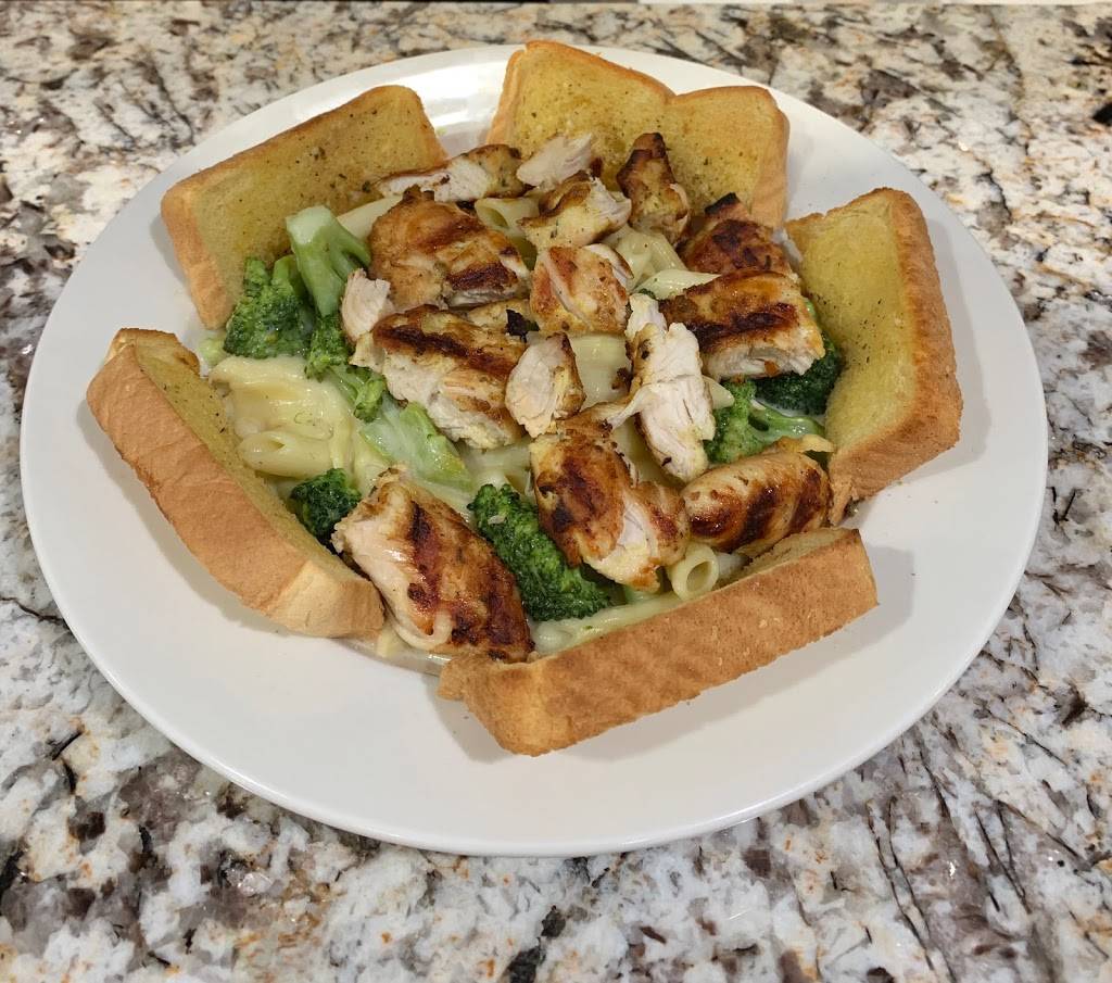 Maks Roast Beef and Breakfast | restaurant | 451 W Central St, Franklin, MA 02038, USA | 5085300735 OR +1 508-530-0735