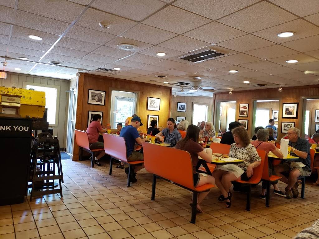 Pierces Pitt Bar-B-Que | restaurant | 447 E Rochambeau Dr, Williamsburg, VA 23188, USA | 7575652955 OR +1 757-565-2955