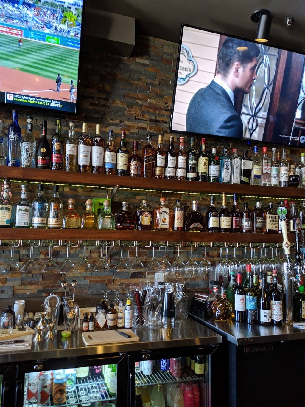 Kyoto Sushi Bar & Asian Bistro | restaurant | 1389 E 15th St #112, Edmond, OK 73013, USA | 4053488884 OR +1 405-348-8884