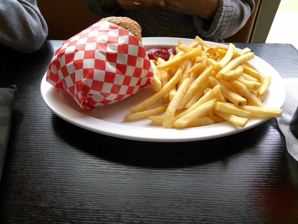 World Famous Grill | restaurant | 217 S Anaheim Blvd, Anaheim, CA 92805, USA | 7142840420 OR +1 714-284-0420