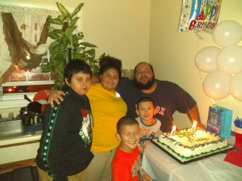 Dunkin | bakery | 1218 State St, Springfield, MA 01109, USA | 4137322754 OR +1 413-732-2754