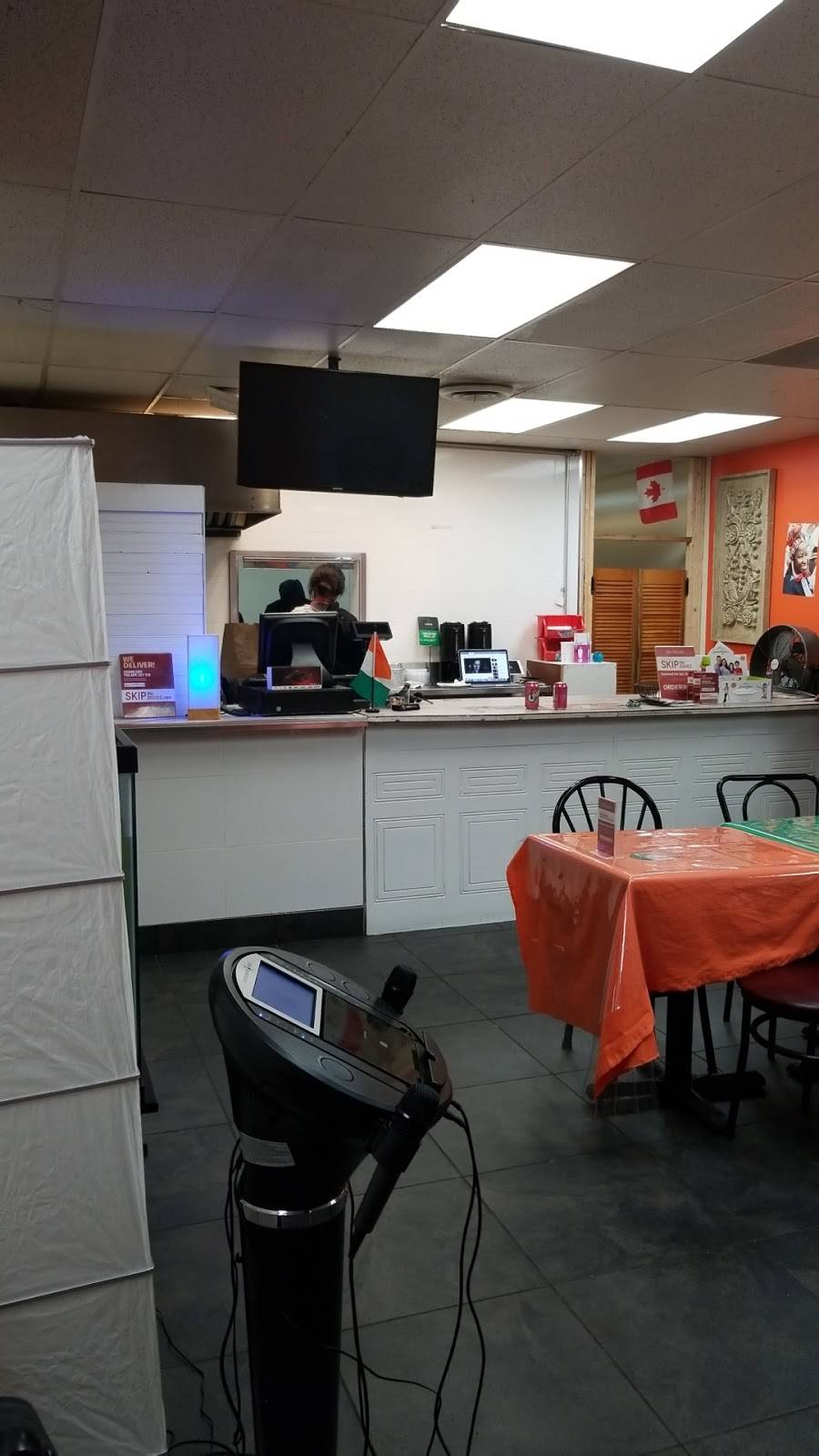 Golden BBQ Grill | restaurant | Mc Arthur, Ottawa, ON K1K 0S8, Canada | 6138420303 OR +1 613-842-0303