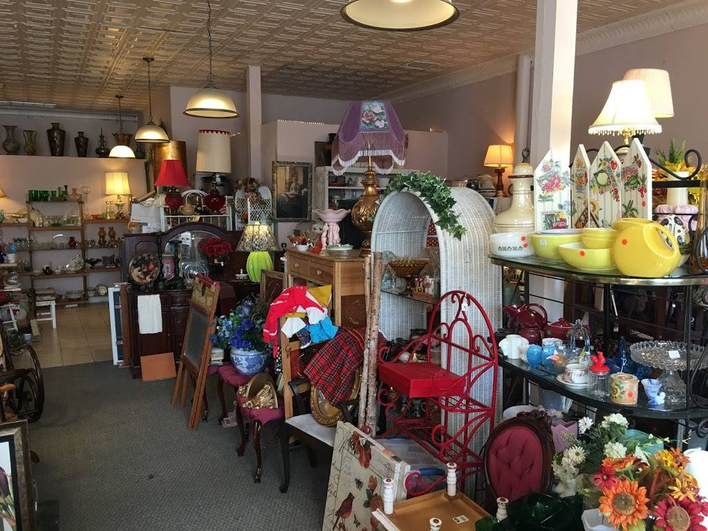 Red Raspberry Tea Room | restaurant | 11525 NE 23rd St, Nicoma Park, OK 73066, USA | 4057691673 OR +1 405-769-1673