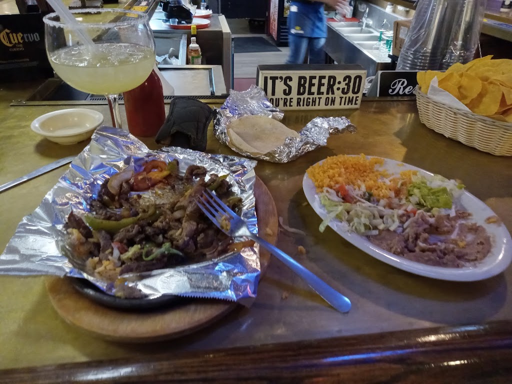 Jalisco Mexican Restaurant | restaurant | 2601 Central Ave, Dodge City, KS 67801, USA | 6202270888 OR +1 620-227-0888