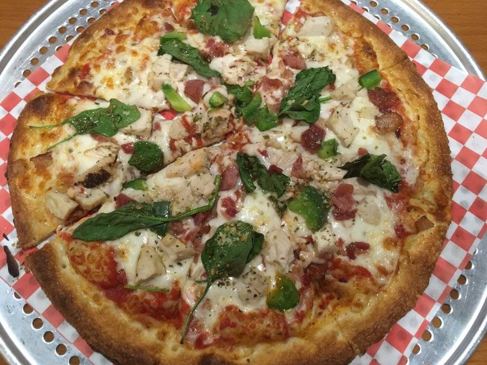 Fire Oven Pizza | restaurant | 2801 Packerland Way Ste 3, Louisville, KY 40213, USA | 5023849666 OR +1 502-384-9666