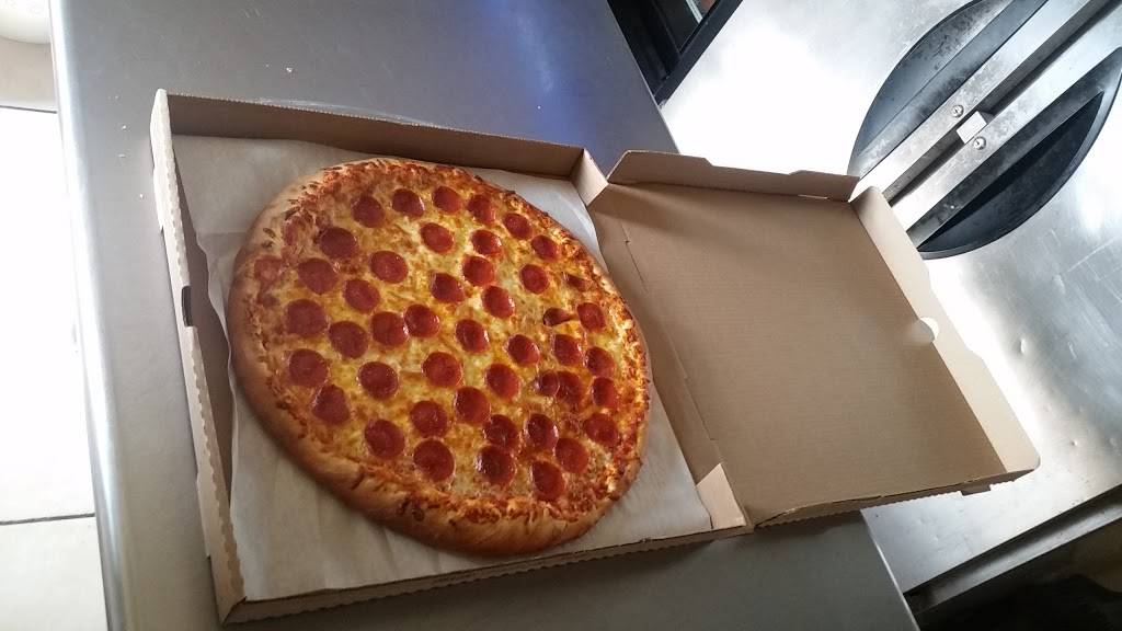 Racers Restaurant | restaurant | 8397 US-62, South Dayton, NY 14138, USA | 7169883301 OR +1 716-988-3301