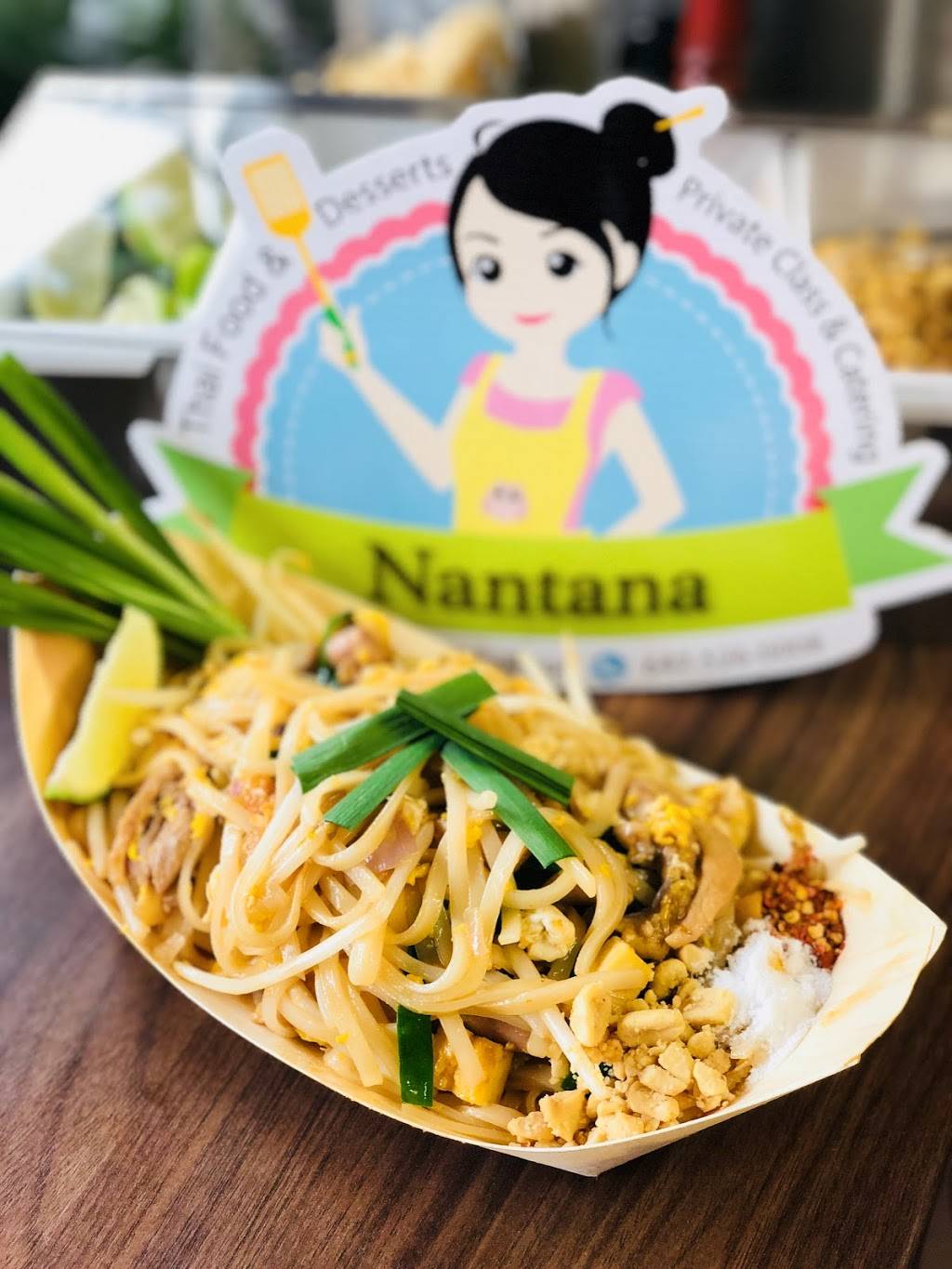 Nantana Thai Food & Desserts | restaurant | 707 Dundas St W, Toronto, ON M5T 2W6, Canada | 6475260008 OR +1 647-526-0008