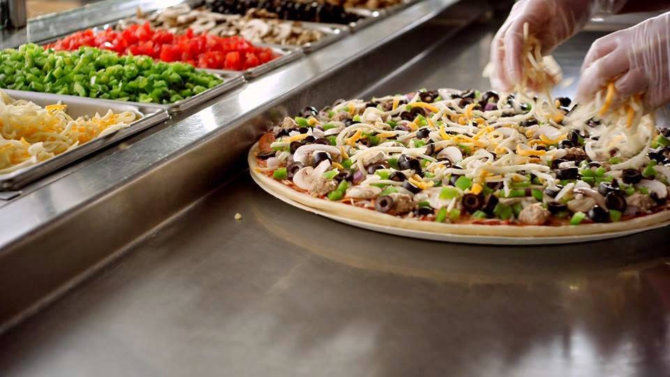 Giovannis Roast Beef & Pizza | meal delivery | 194 Broadway, Saugus, MA 01906, USA | 7812312500 OR +1 781-231-2500