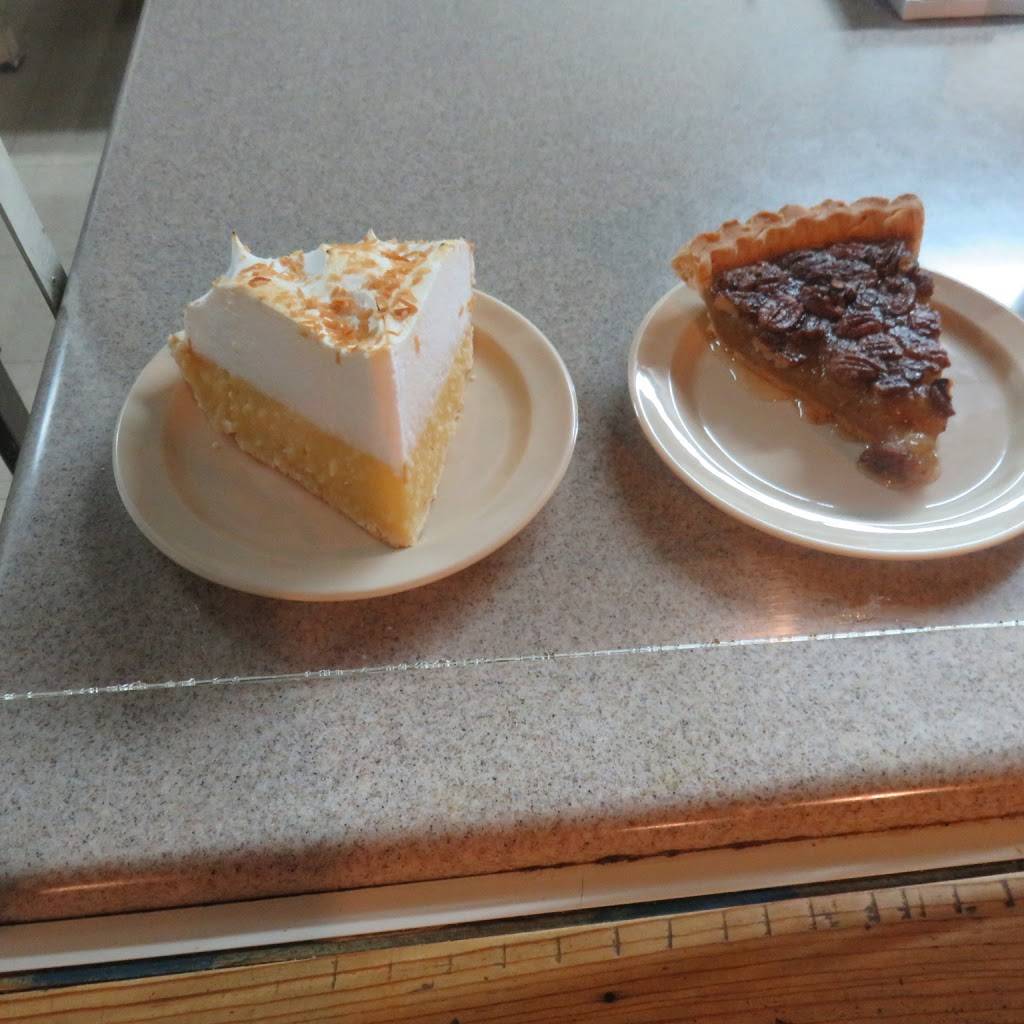 Two Brothers Bar-B-Que | restaurant | 1695 Old Canton Rd, Ball Ground, GA 30107, USA | 7707352900 OR +1 770-735-2900