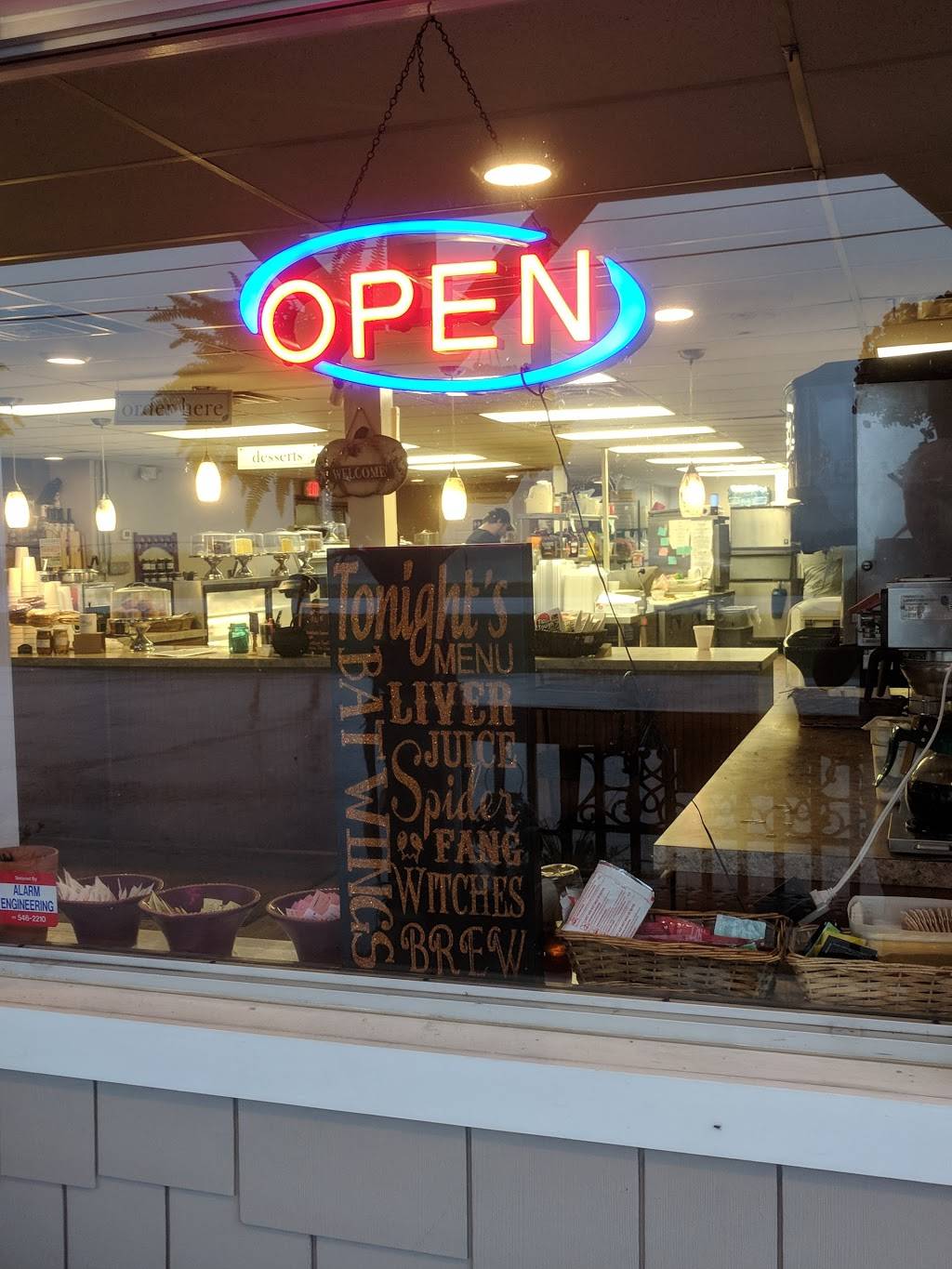 The Farmers Wife Eatery & Farm Market | restaurant | 27000 Ocean Gateway, Hebron, MD 21830, USA | 4438598738 OR +1 443-859-8738