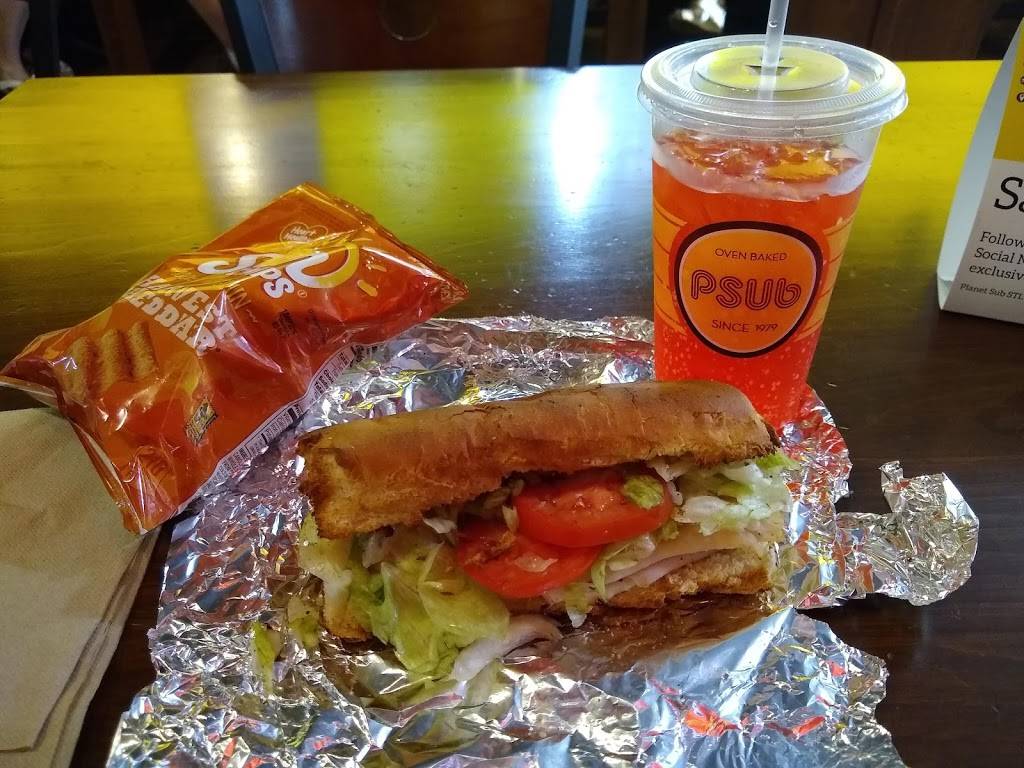 Planet Sub Downtown STL | restaurant | 211 N 9th St, St. Louis, MO 63101, USA | 3145887827 OR +1 314-588-7827