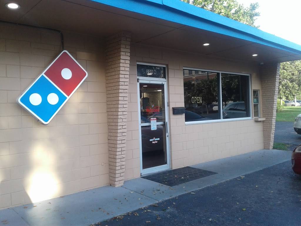 Dominos Pizza | meal delivery | 209 N Amelia Ave, DeLand, FL 32724, USA | 3867381500 OR +1 386-738-1500