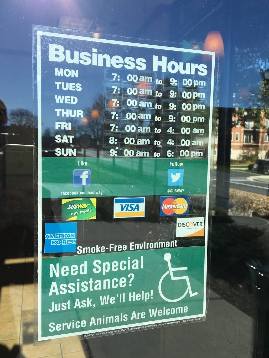 Subway Restaurants | restaurant | 220 N Smith St, Palatine, IL 60067, USA | 8473581313 OR +1 847-358-1313