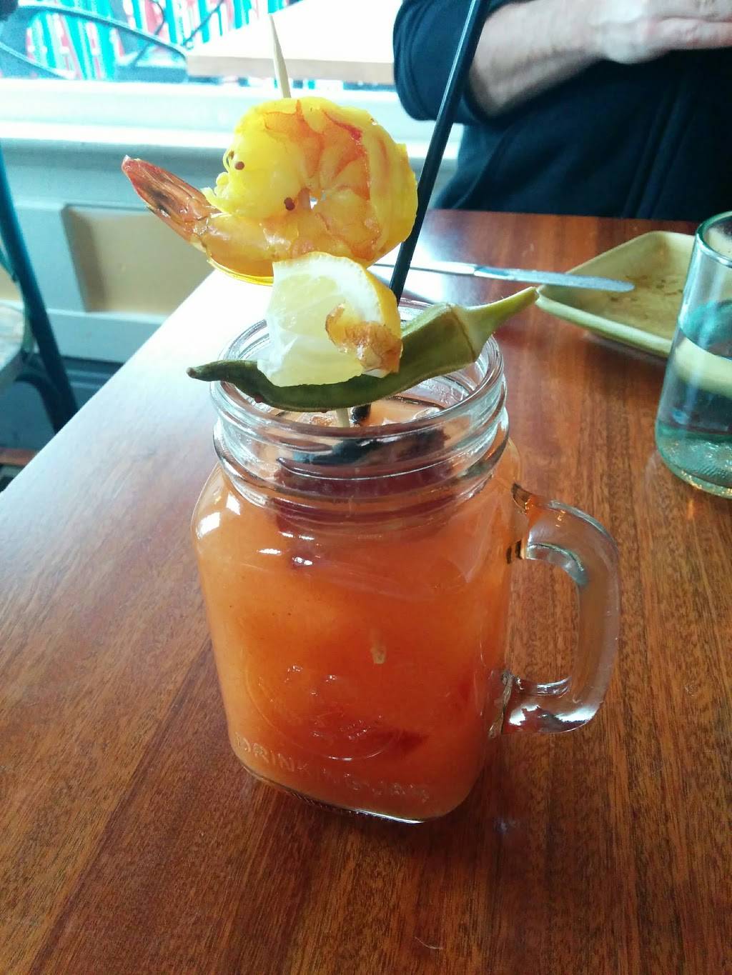 The Waiting Room | restaurant | 2327 NW Kearney St, Portland, OR 97210, USA | 5034774380 OR +1 503-477-4380