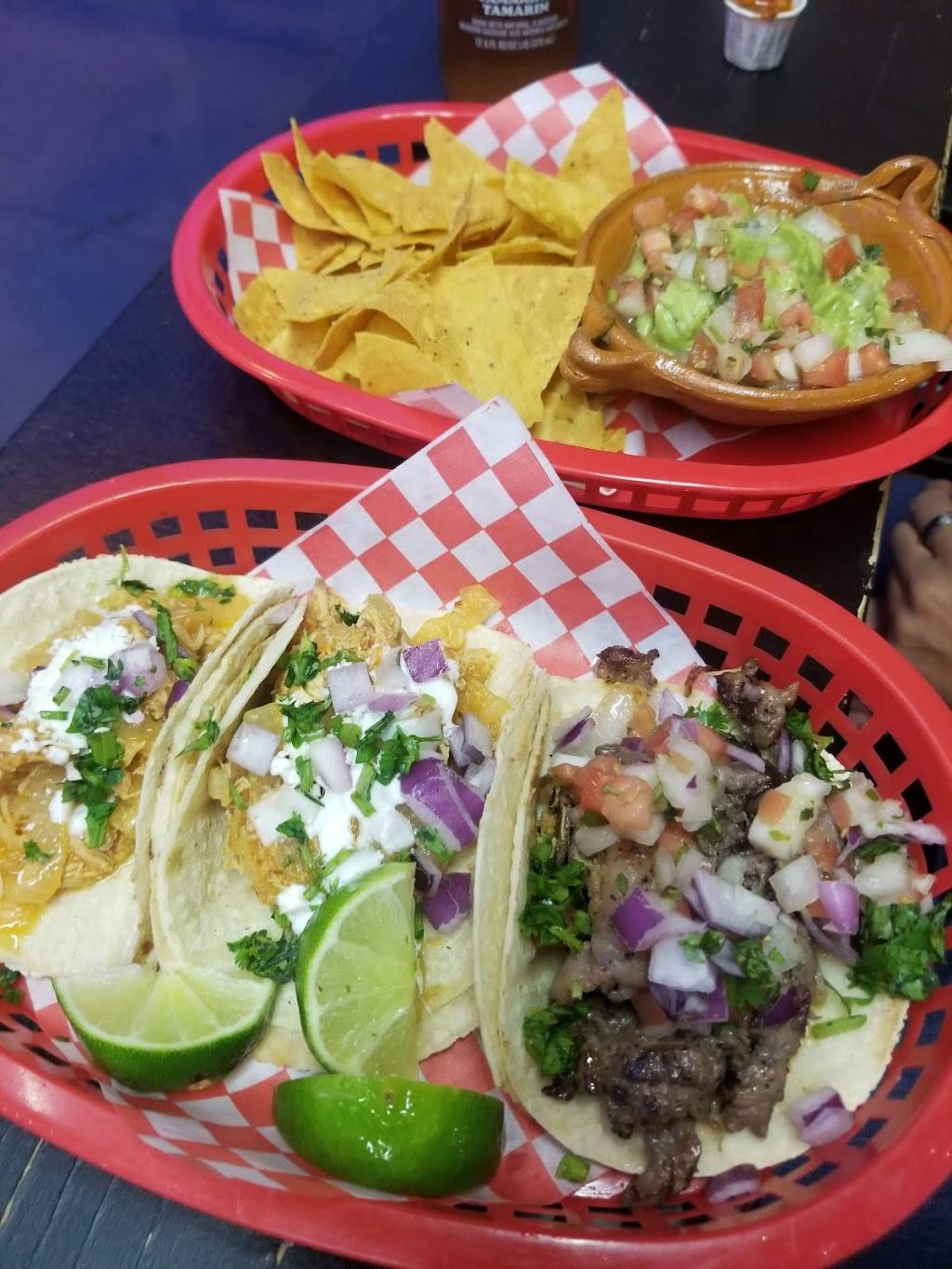 EL CHARRO | restaurant | 788 Broadview Ave, Toronto, ON M4K 2P7, Canada | 6473585883 OR +1 647-358-5883