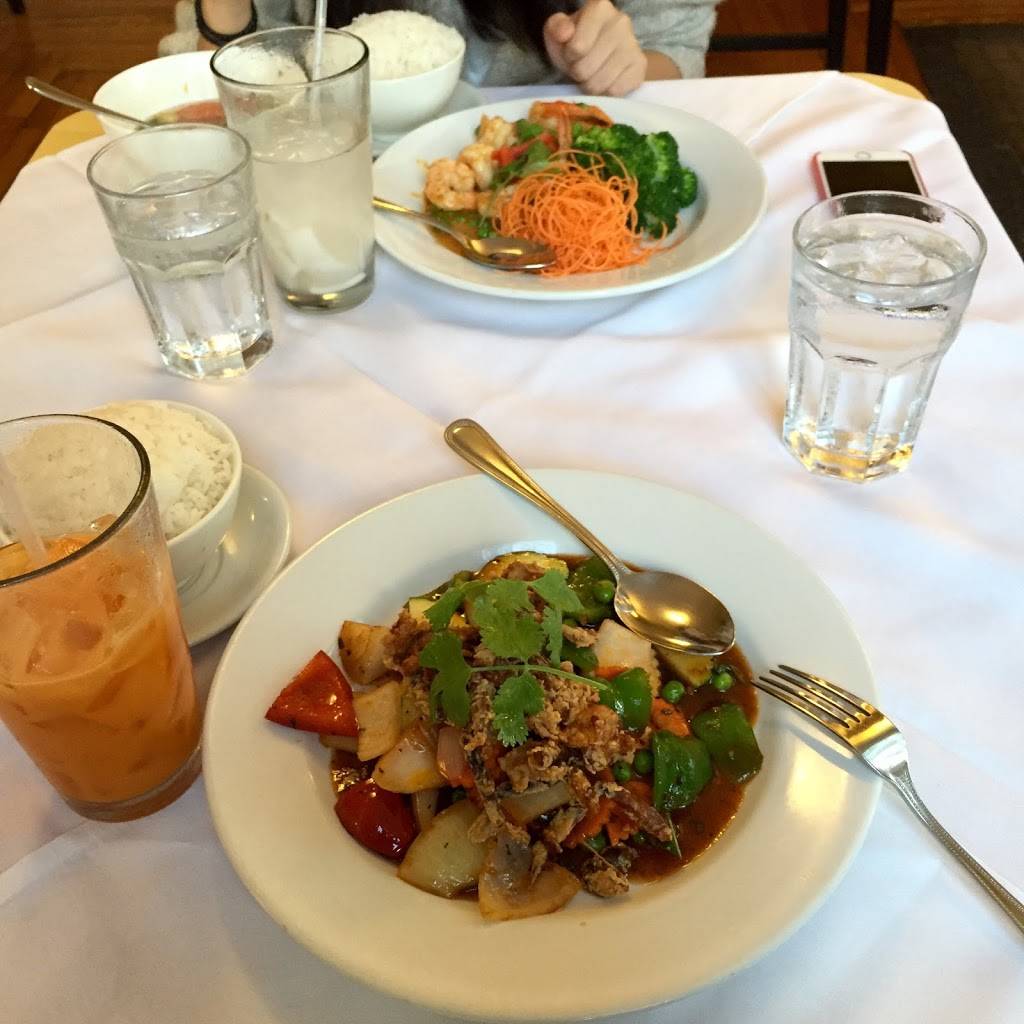 Aroi | restaurant | 55 E Market St, Rhinebeck, NY 12572, USA | 8458761114 OR +1 845-876-1114