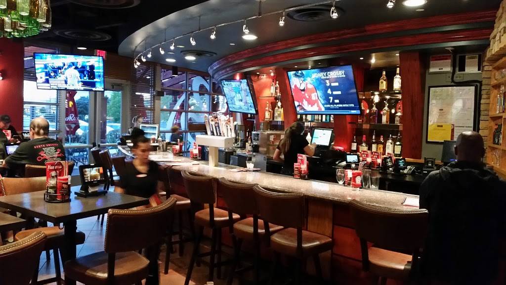 Red Robin Gourmet Burgers and Brews | restaurant | 12646 IL-59, Plainfield, IL 60544, USA | 8152303056 OR +1 815-230-3056