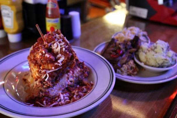 The Green Beetle | restaurant | 325 S Main St, Memphis, TN 38103, USA | 9015277337 OR +1 901-527-7337