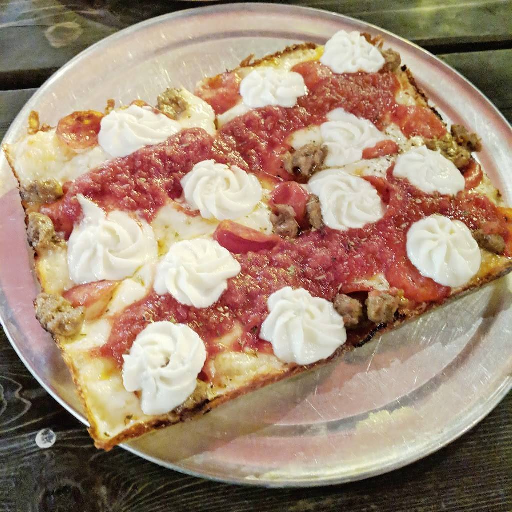 Via 313 Pizza | restaurant | 1802 E 6th St, Austin, TX 78702, USA | 5125800999 OR +1 512-580-0999