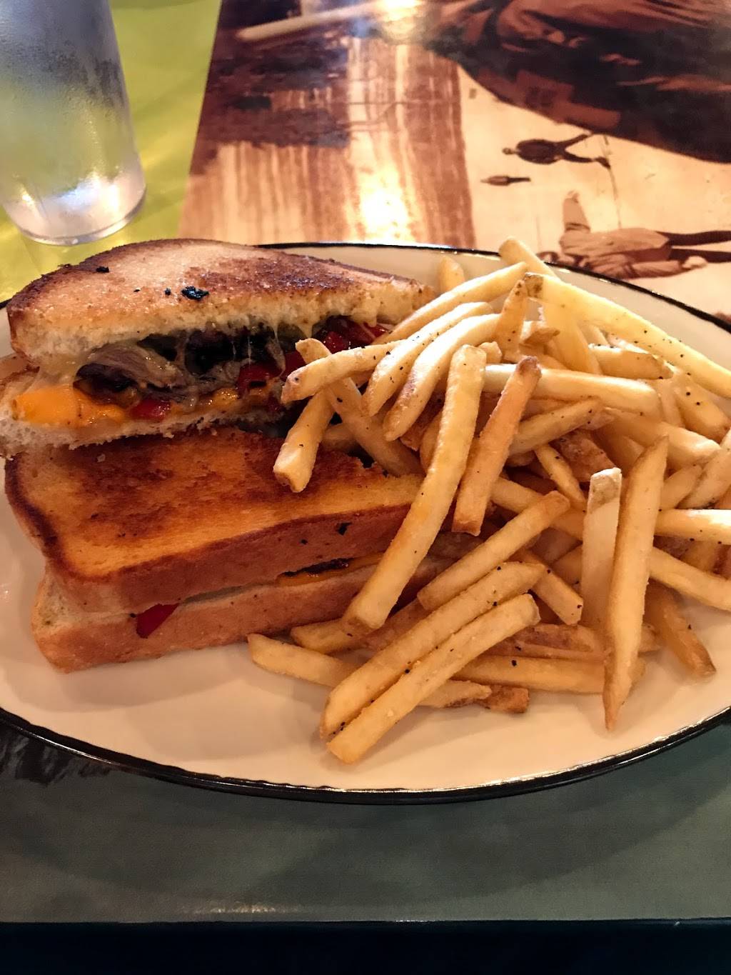 6th Alley Bar & Grill | restaurant | 28194, Dillon, CO 80435, USA | 9705135705 OR +1 970-513-5705