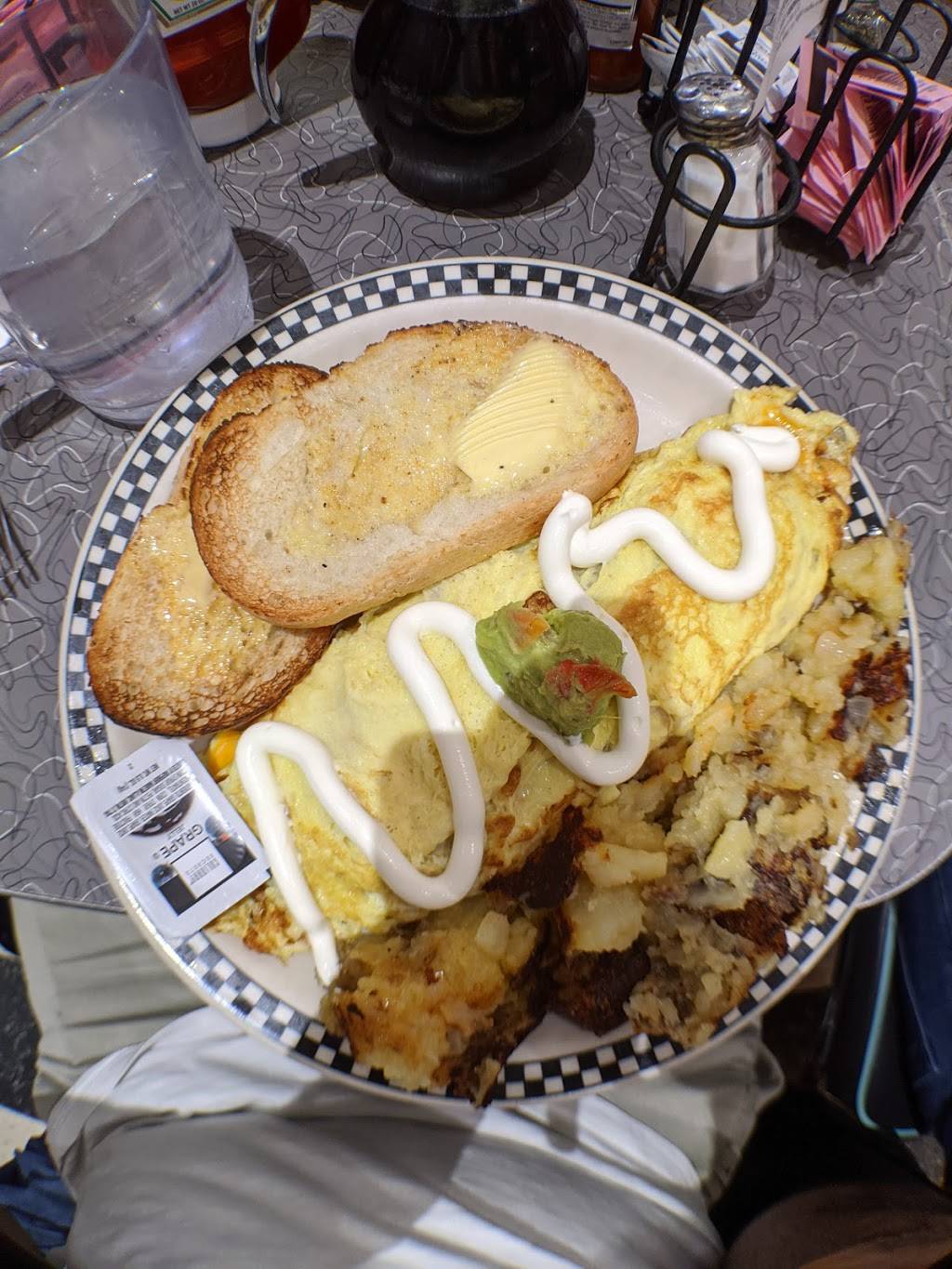 Pamelas P&G Diner | restaurant | 1711 Murray Ave, Pittsburgh, PA 15217, USA | 4124229457 OR +1 412-422-9457