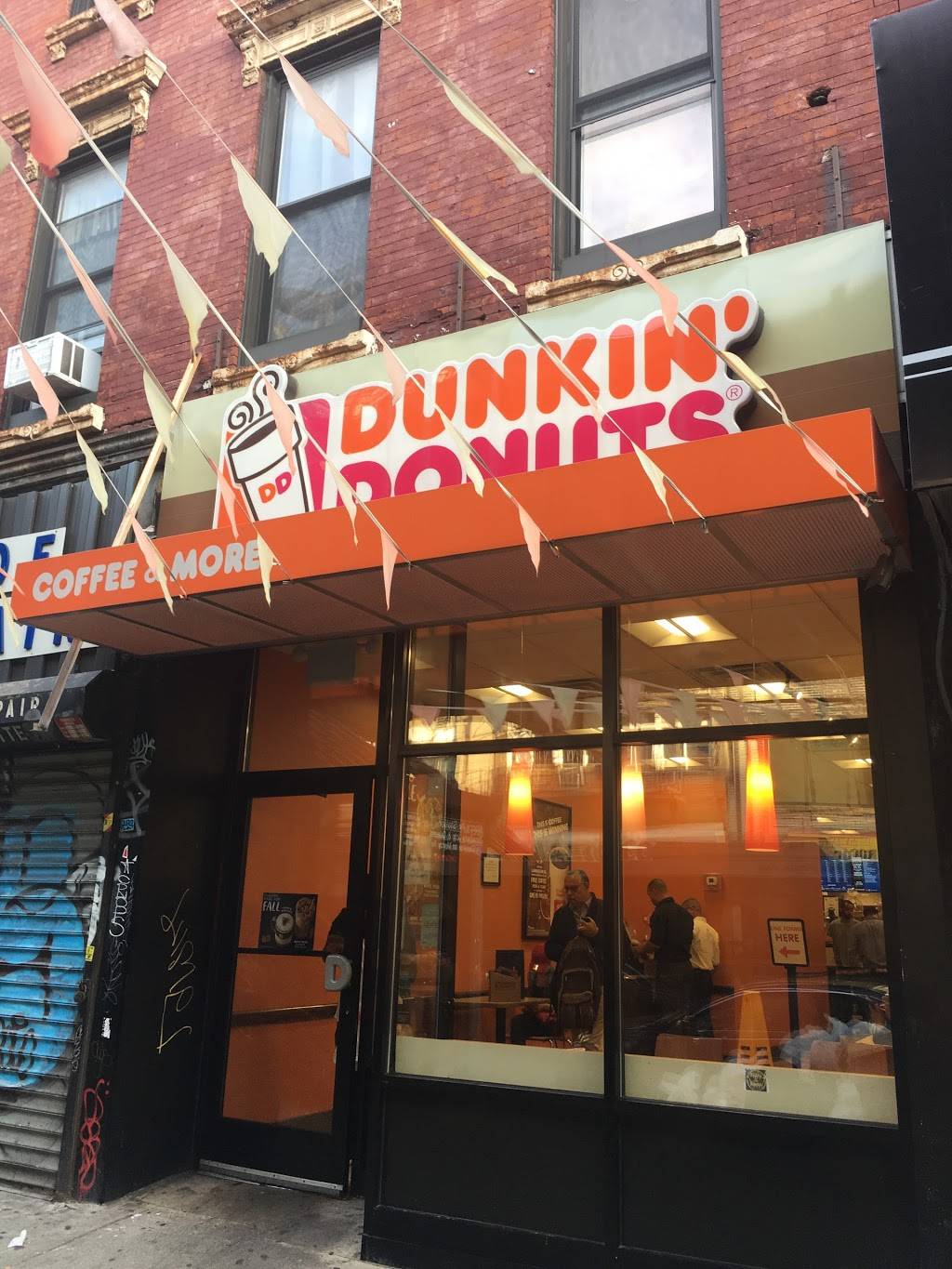 Dunkin Donuts | cafe | 272 Broadway, Brooklyn, NY 11211, USA | 7183880847 OR +1 718-388-0847