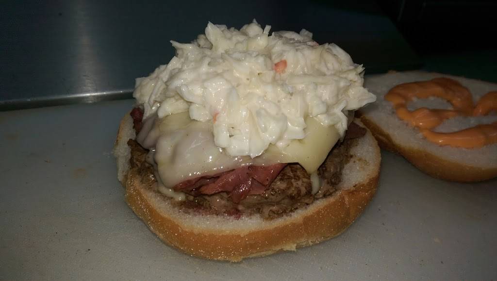 Chez Alice of Bordentown Deli & Cafe | cafe | 353 Farnsworth Ave, Bordentown, NJ 08505, USA | 6092986688 OR +1 609-298-6688