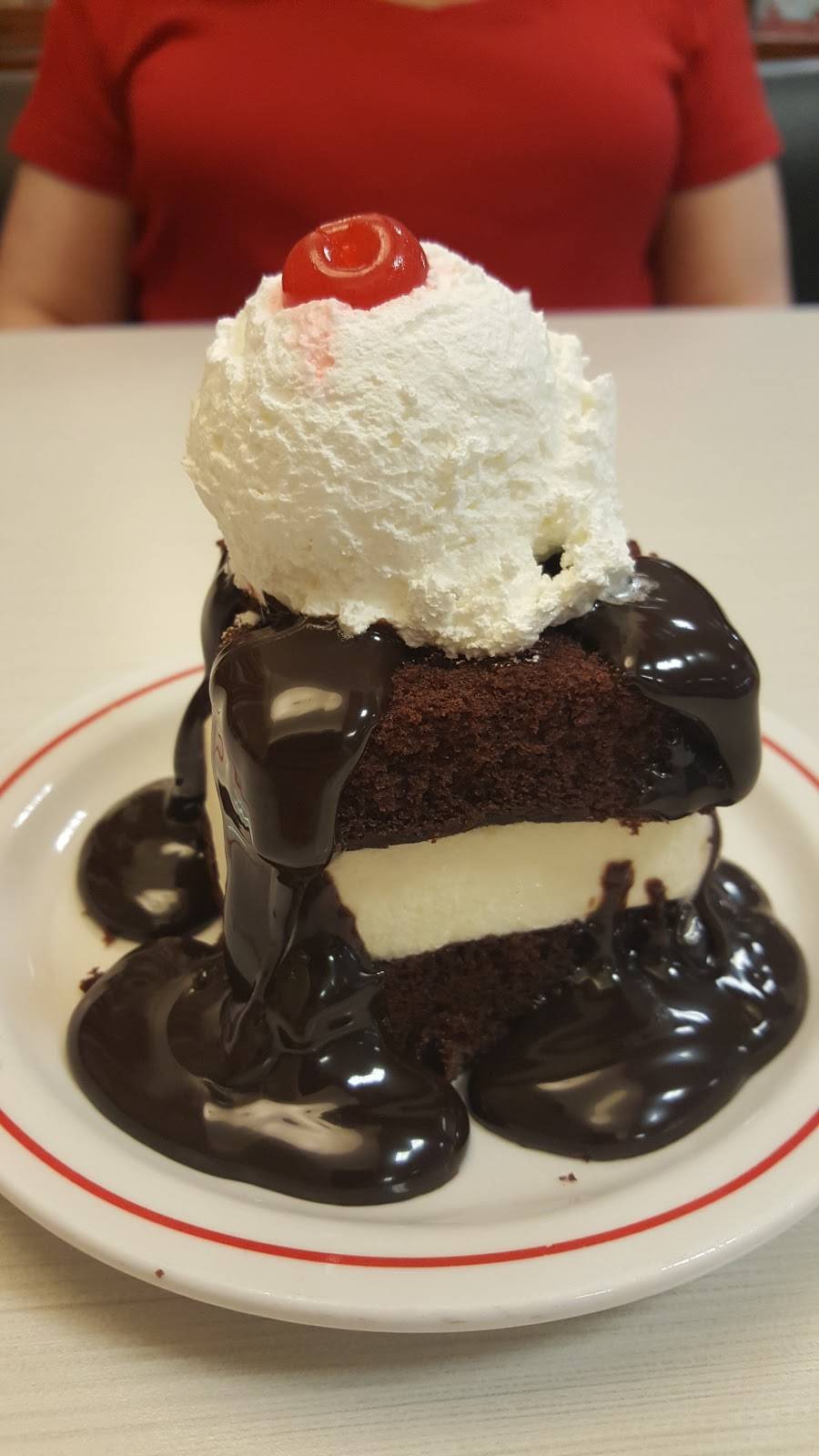 Frischs Big Boy | restaurant | 12150 Mason Montgomery, Cincinnati, OH 45249, USA | 5136832680 OR +1 513-683-2680