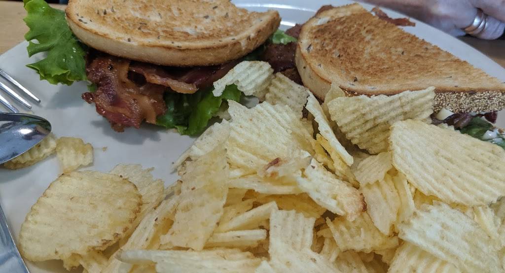 Georges Linworth diner | restaurant | 2245 W Dublin Granville Rd suit 115, Columbus, OH 43085, USA | 6143966401 OR +1 614-396-6401