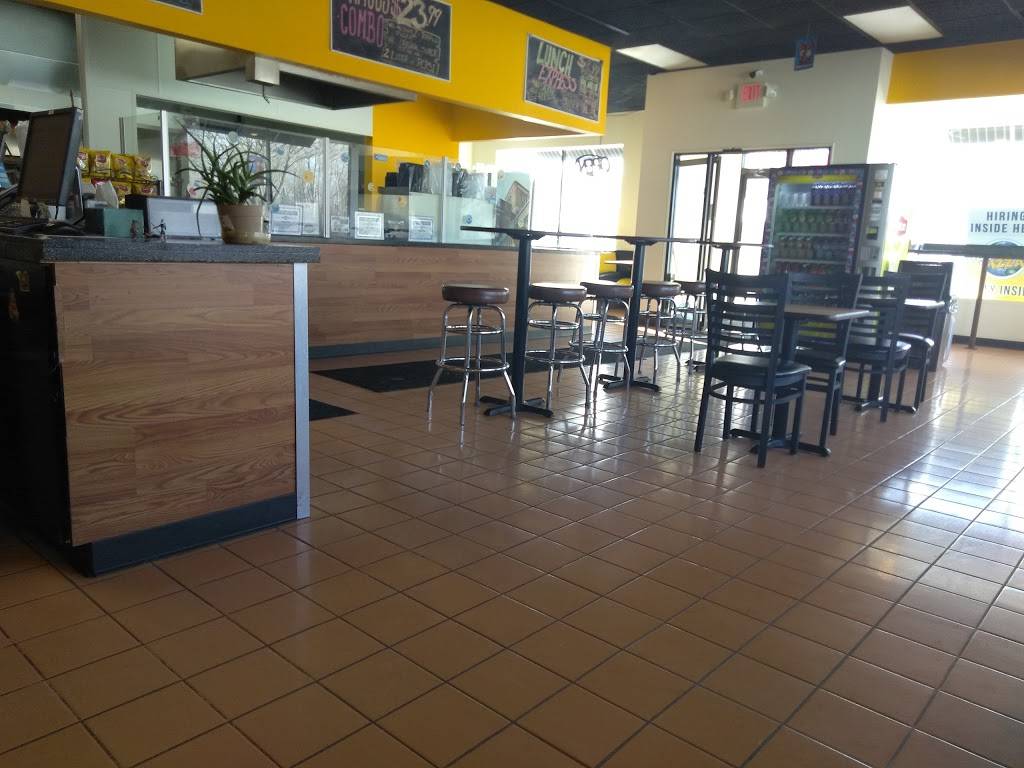 Passport Pizza-Groesbeck | meal delivery | 35520 Groesbeck Hwy, Clinton Twp, MI 48035, USA | 5867909000 OR +1 586-790-9000