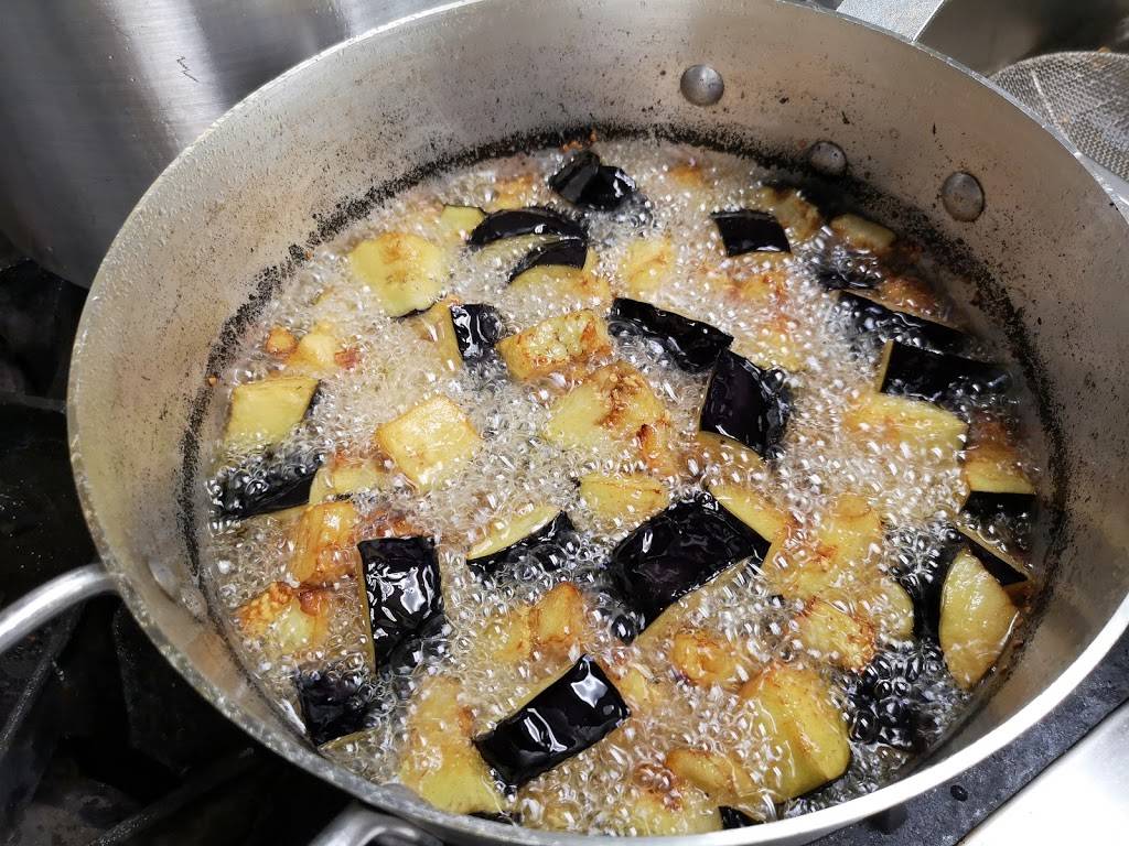 SAVTAs | restaurant | 16775 Yonge St #5, Newmarket, ON L3Y 8J4, Canada | 4164790256 OR +1 416-479-0256