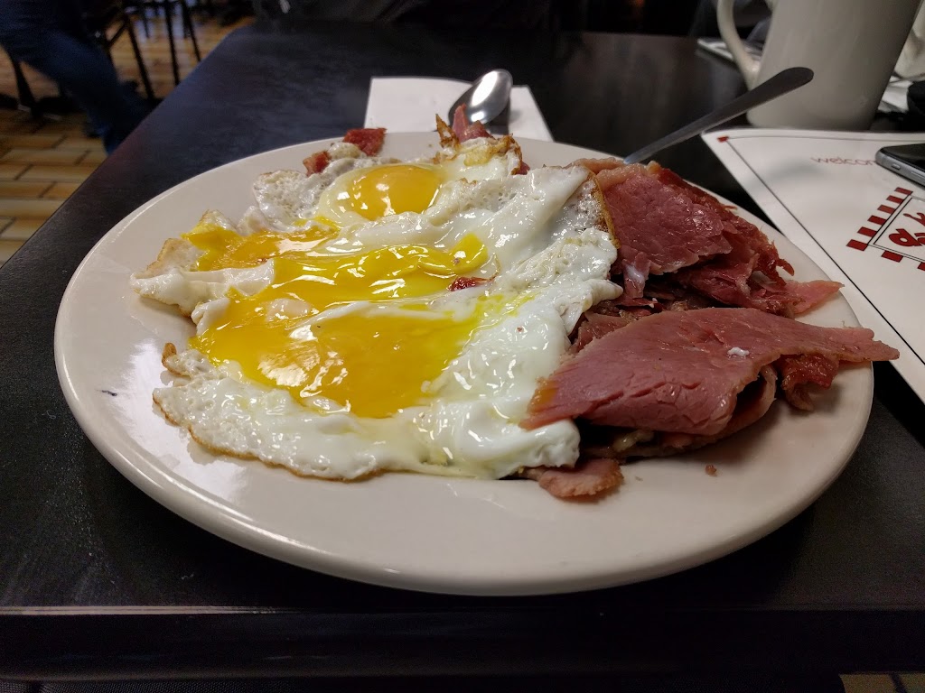 Dannys Deli & Restaurant | restaurant | 1658 St Clair Ave NE, Cleveland, OH 44114, USA | 2166961761 OR +1 216-696-1761