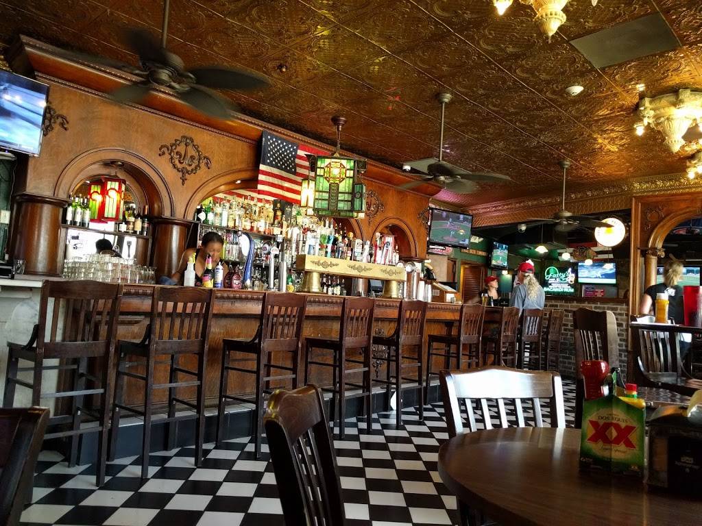 Fattys Pub & Grill | restaurant | 1312 W Lincoln Hwy, DeKalb, IL 60115, USA | 8157587737 OR +1 815-758-7737