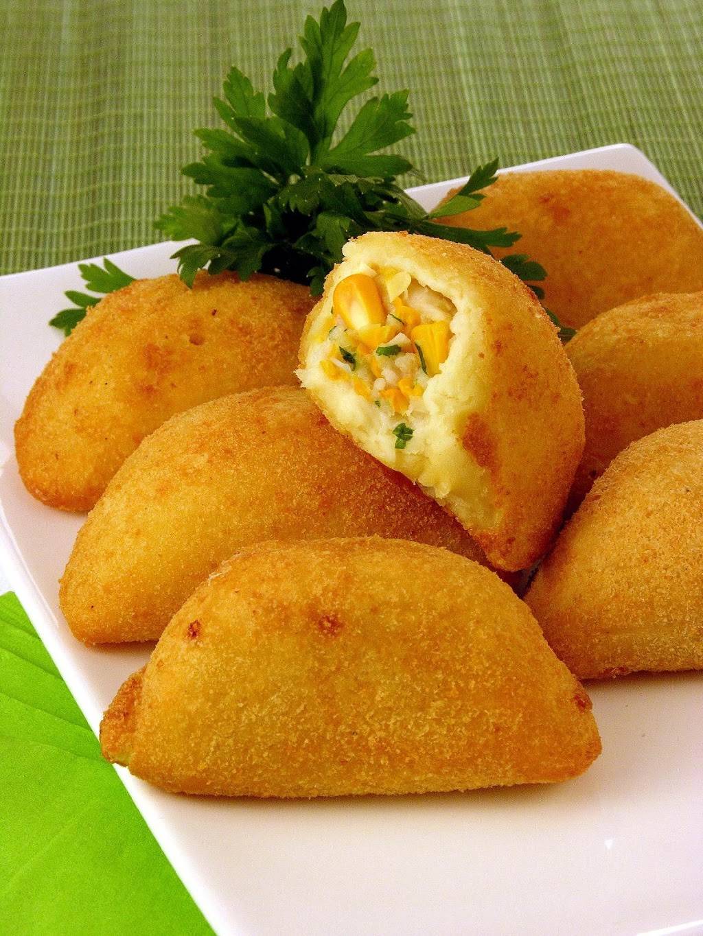 Brazilian food mart and coffee shop | restaurant | 310 N Kings Hwy, Myrtle Beach, SC 29577, USA | 8432131486 OR +1 843-213-1486