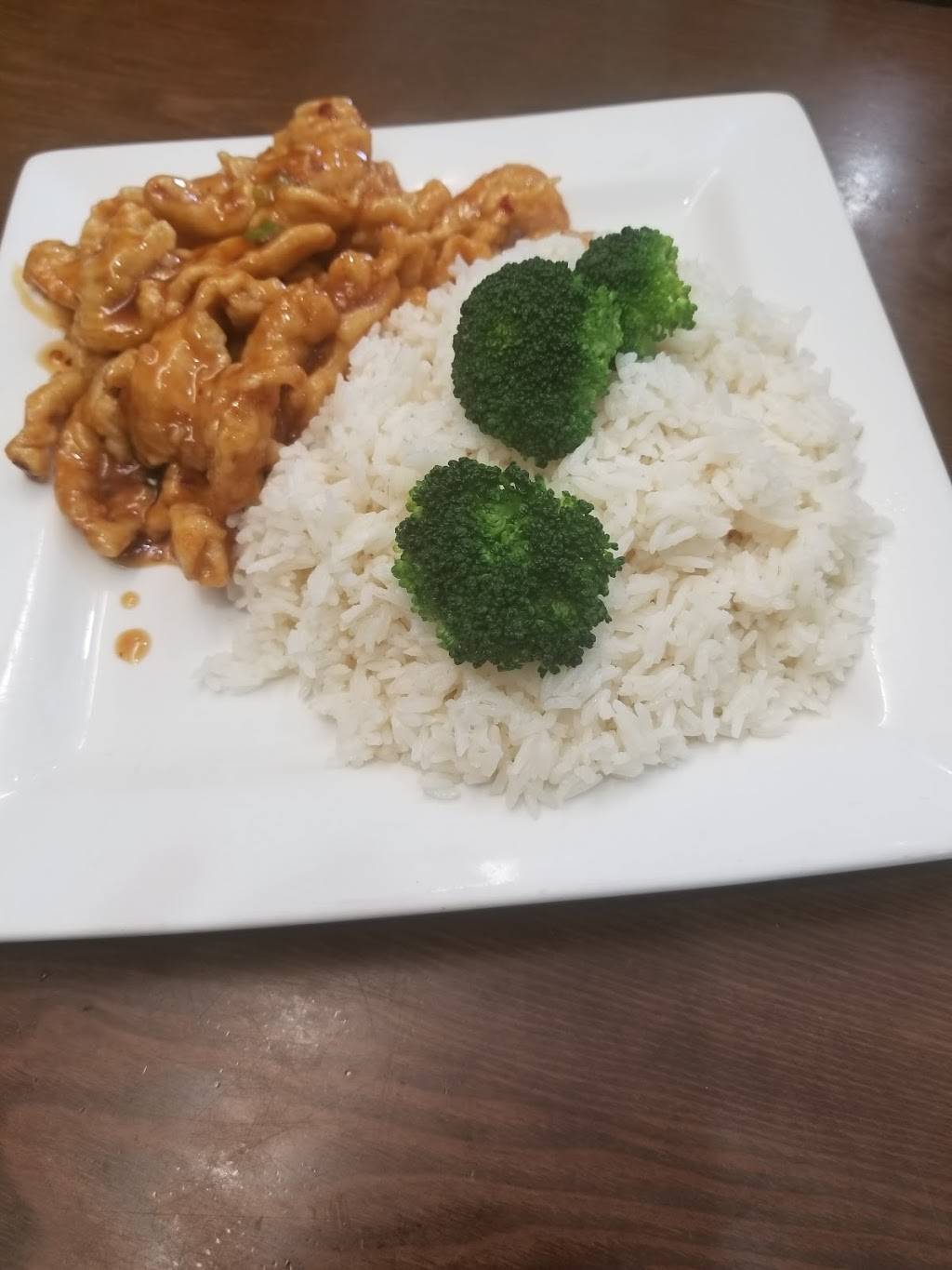 Red Mountain Noodle House | restaurant | 44-13 Kissena Blvd, Flushing, NY 11355, USA | 7188863222 OR +1 718-886-3222