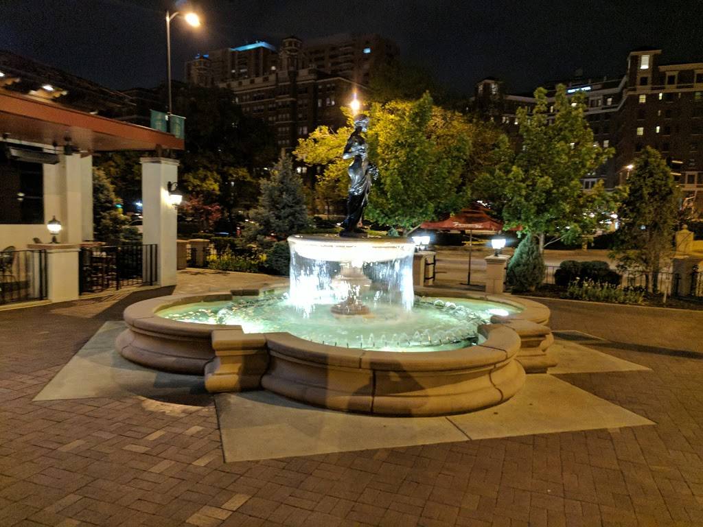 Seasons 52 | meal takeaway | 340 Ward Pkwy, Kansas City, MO 64112, USA | 8165310052 OR +1 816-531-0052