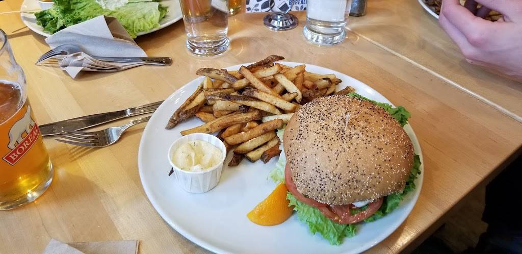 Chez Victor | restaurant | 4252 Rue Saint-Félix, Québec, QC G1Y 1X5, Canada | 4182043101 OR +1 418-204-3101