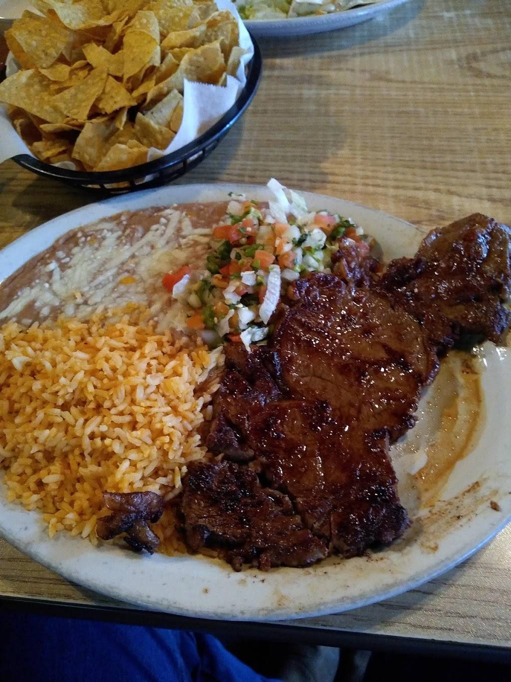 Lolos Mexican Grill | restaurant | 720 N Gaskill St, Huntsville, AR 72740, USA | 4797381880 OR +1 479-738-1880