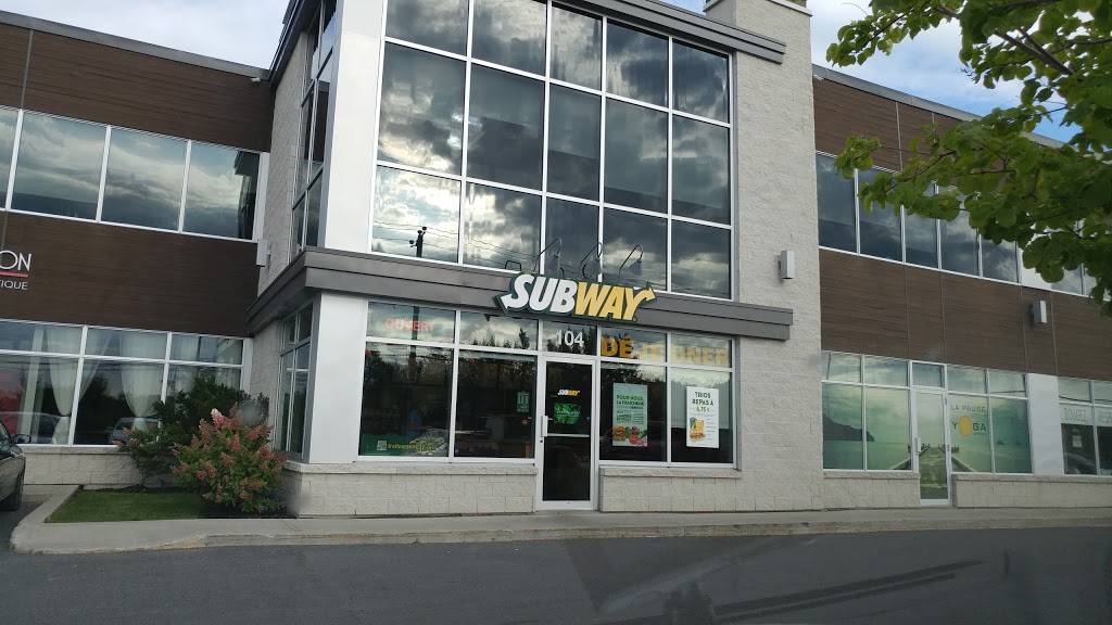 Subway | restaurant | 125 Chemin Saint-François-Xavier, Candiac, QC J5R 3X8, Canada | 4506385238 OR +1 450-638-5238