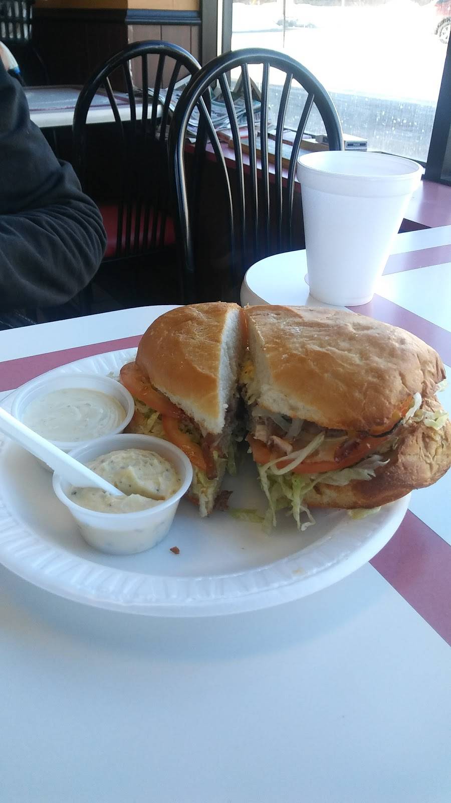 Stewies Submarine | meal takeaway | 153 Lake St N, Forest Lake, MN 55025, USA | 6514645889 OR +1 651-464-5889