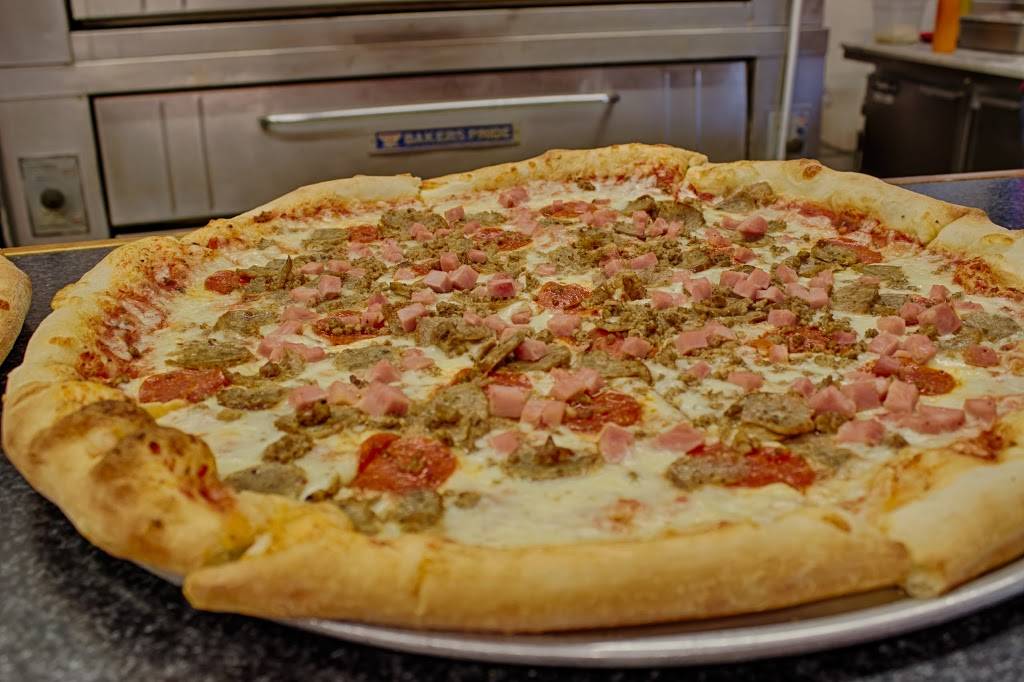 SoPies NY Pizzeria | restaurant | 130 W New Hampshire Ave, Southern Pines, NC 28387, USA | 9107251092 OR +1 910-725-1092