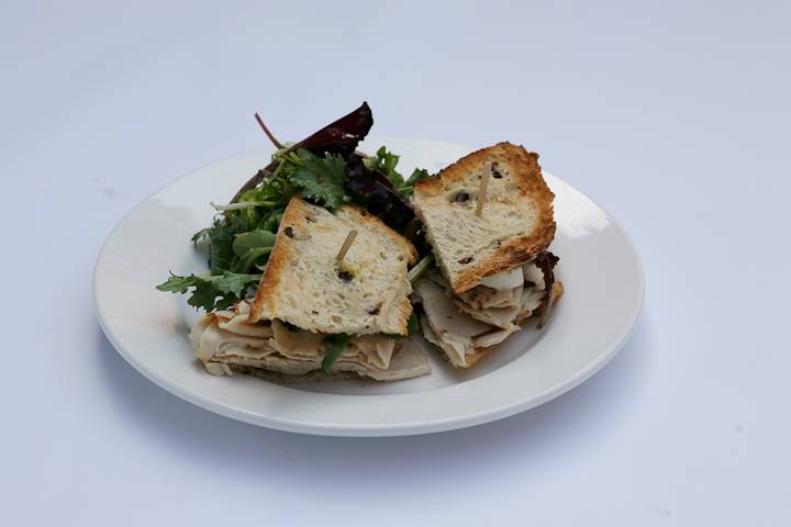 Zinfandel Grille | restaurant | 2384 Fair Oaks Blvd, Sacramento, CA 95825, USA | 9164857100 OR +1 916-485-7100