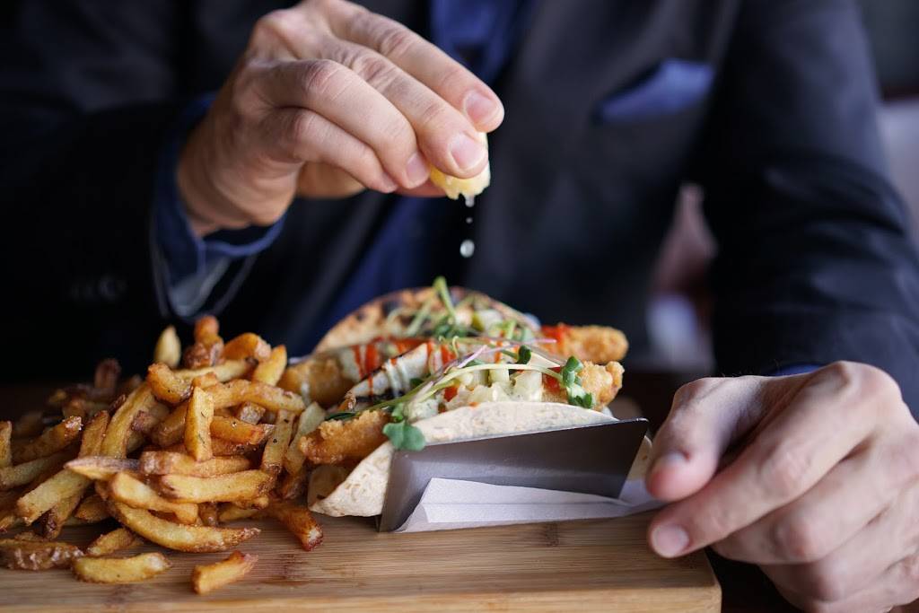 DeSotos Eatery | restaurant | 1079 St Clair Ave W, Toronto, ON M6E 1A6, Canada | 4166512109 OR +1 416-651-2109