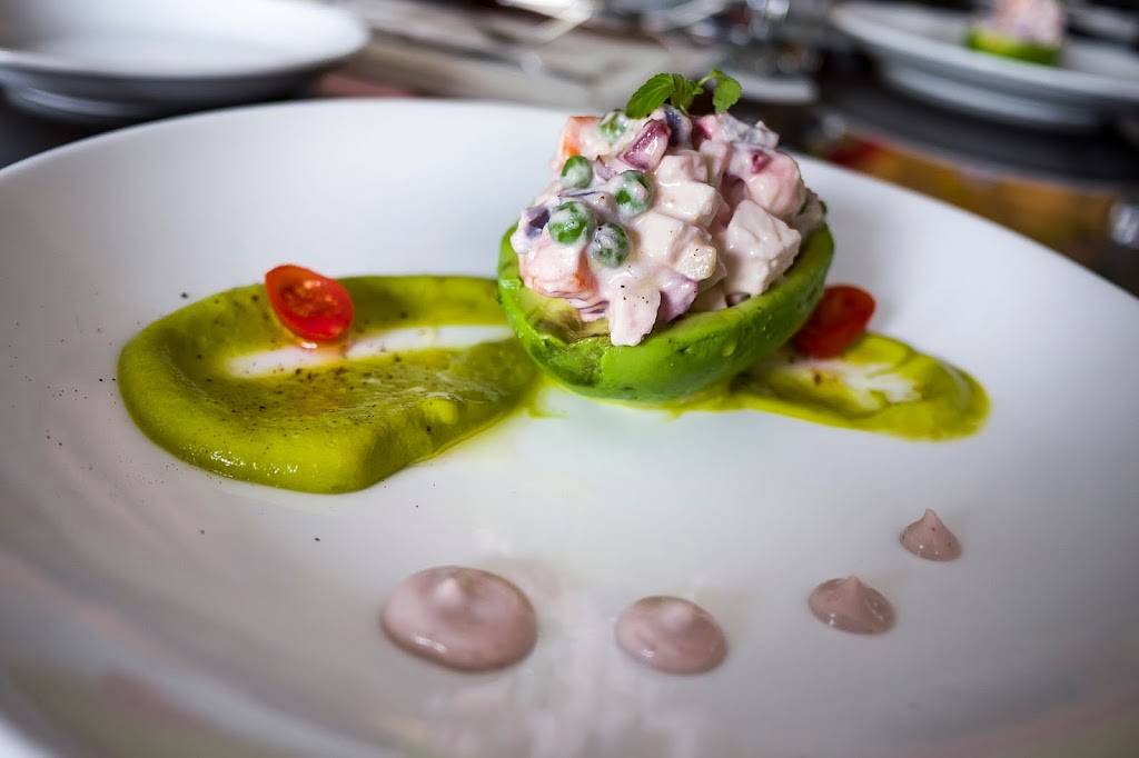 Latin Bites | cafe | 5709 Woodway Dr Suite J, Houston, TX 77057, USA | 7132298369 OR +1 713-229-8369